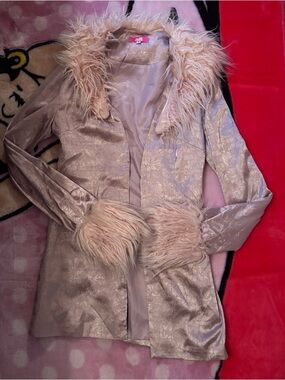 Women’s Metallic Pink Faux-Fur Trim Coat by Elsie & Fred